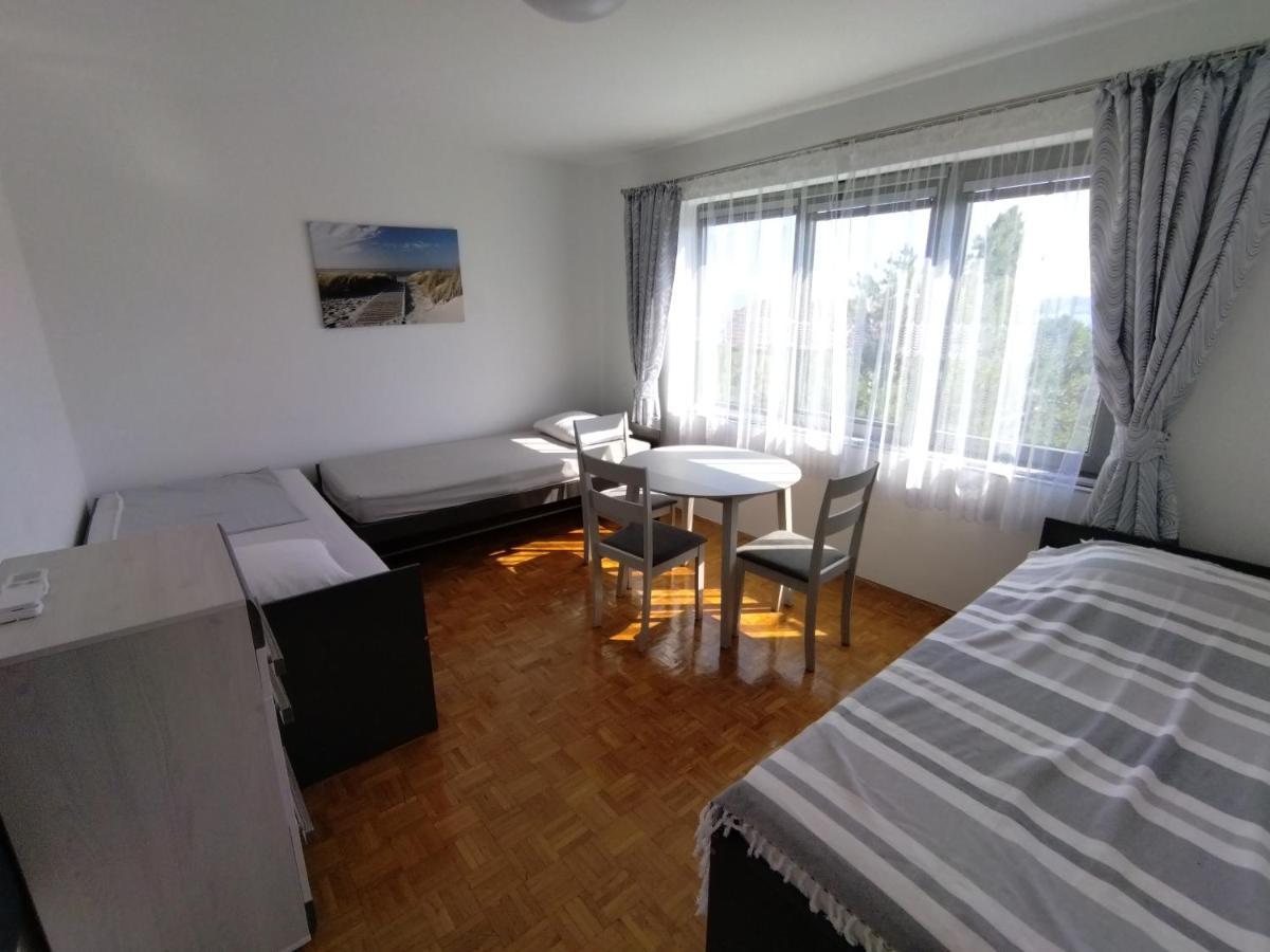 Vila Zdenka Apartmants Crikvenica Eksteriør bilde